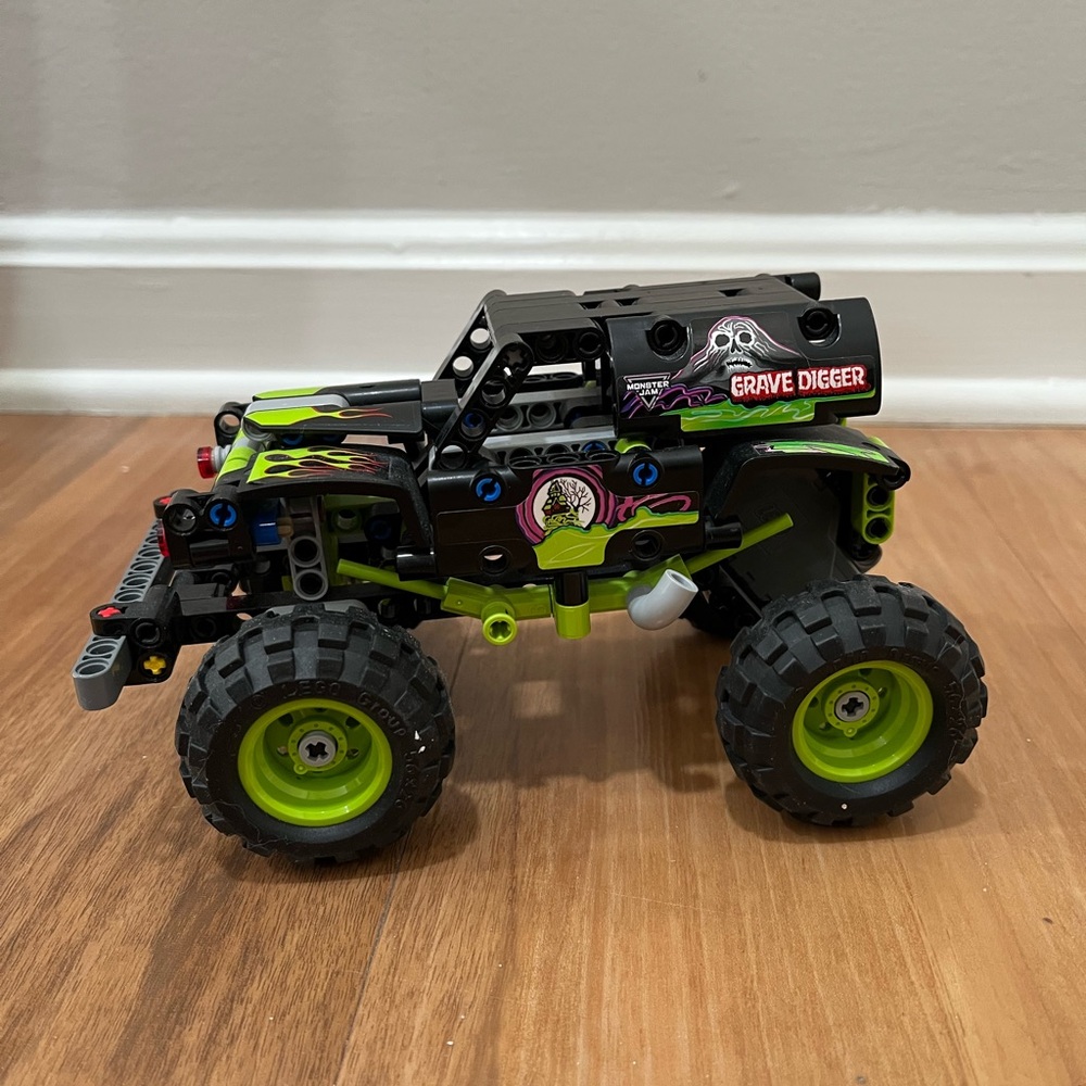 Lego Monster Jam - Gravedigger
